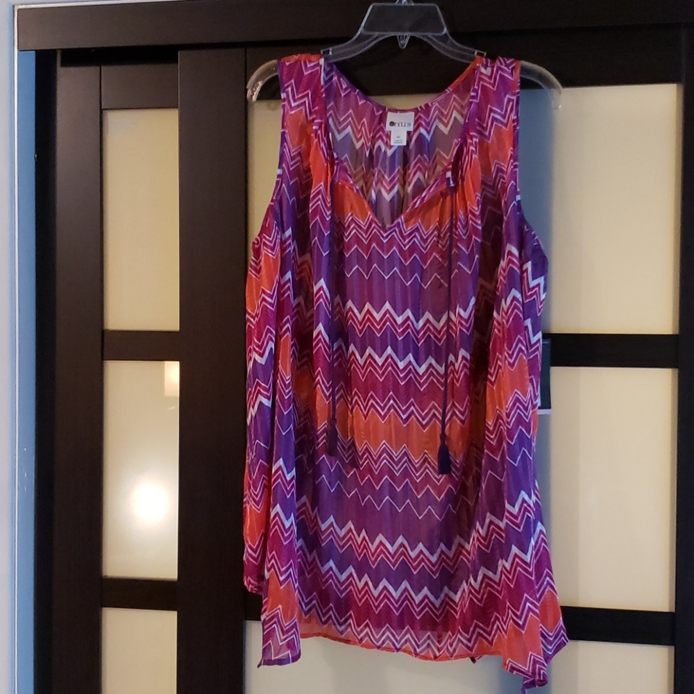 Womens Chevron top